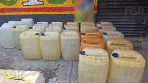 Aseguran más de 2 mil litros de huachicol; toma estaba en refaccionaria de la GAM