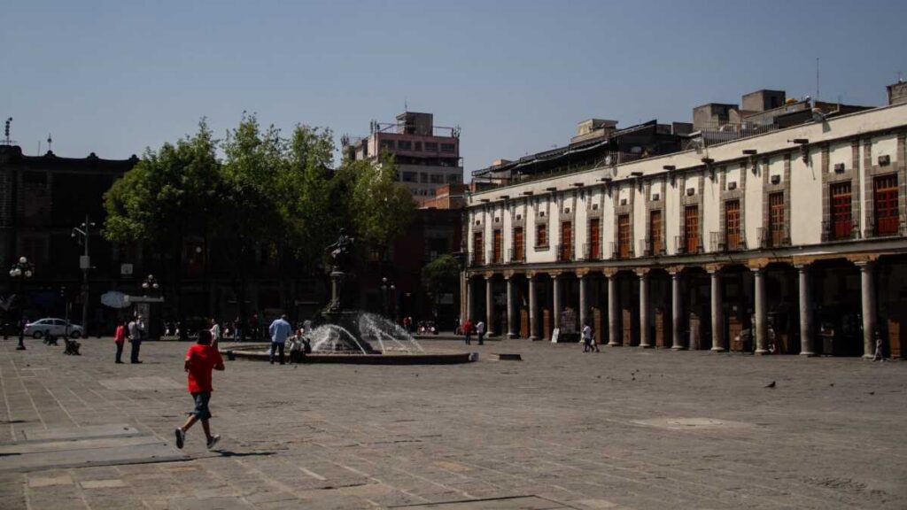 Balacera en plaza de Santo Domingo