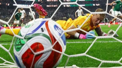 Presentan el balón con el que se jugará la final del Mundial 2026