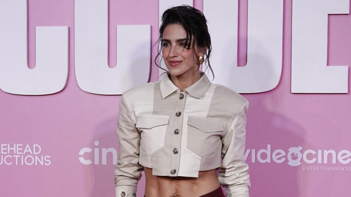 La versión mexicana de "Rosario Tijeras" es protagonizada por la actriz Bárbara de Regil.