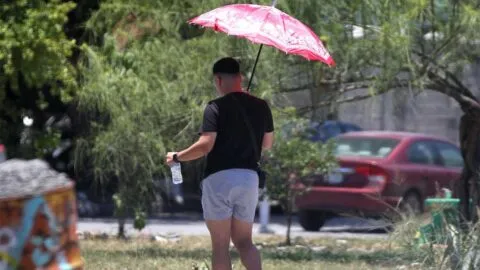 Alertan por llegada de la canícula a Nuevo León; se esperan temperaturas de hasta 40 grados