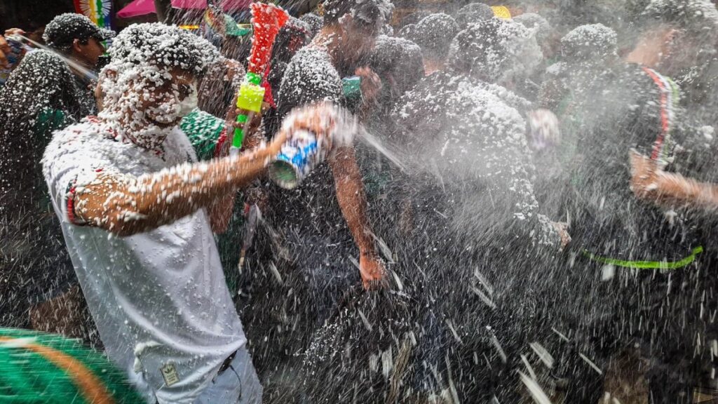 Caos por festejos en Tecámac, Neza y Ecatepec tras victoria del Tri