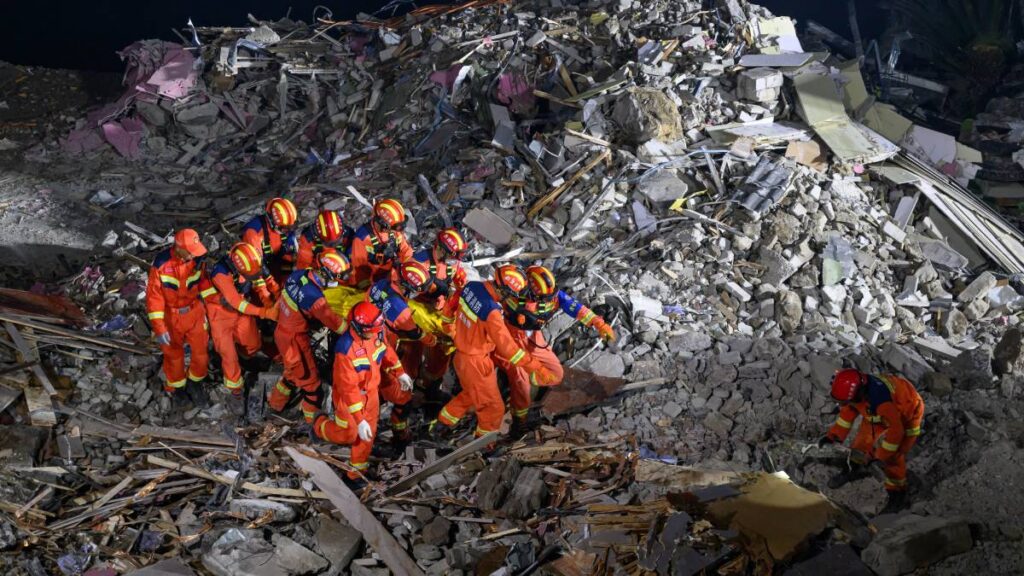 México expresó sus condolencias a China tras el deslizamiento en Chongqing que dejó muertos y decenas de desaparecidos.