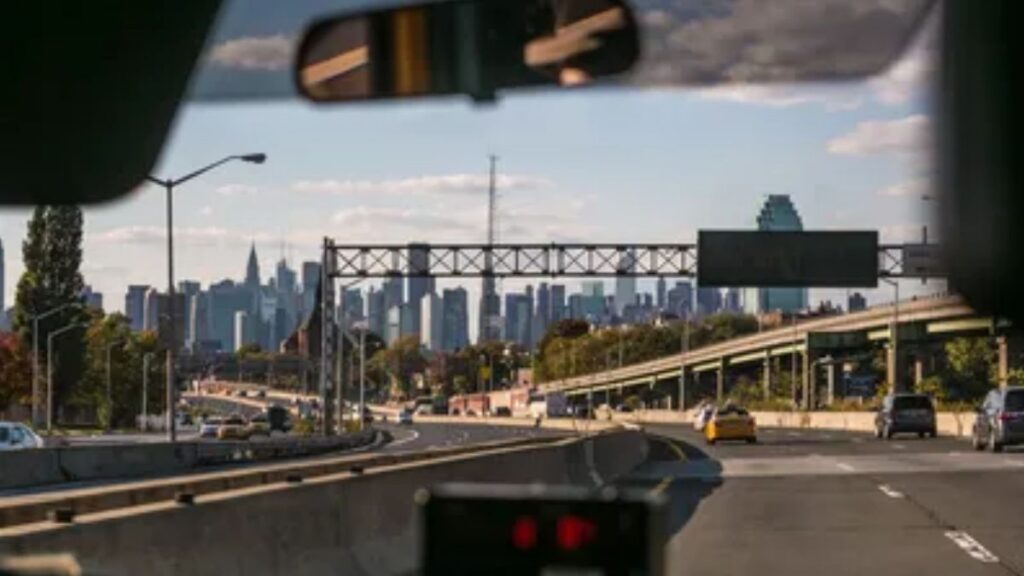 La Autoridad Metropolitana de Transporte (MTA) puso en marcha un nuevo sistema de cámaras de velocidad en zonas de construcción de puentes y túneles de Nueva York