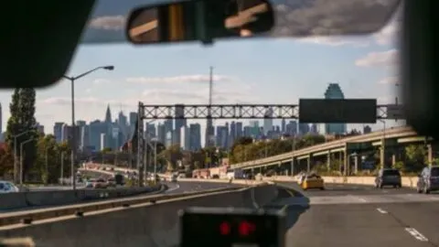 Conducir rápido en estos puentes de Nueva York ahora puede costarte hasta 100 dólares