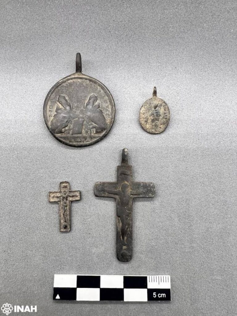 Cruces