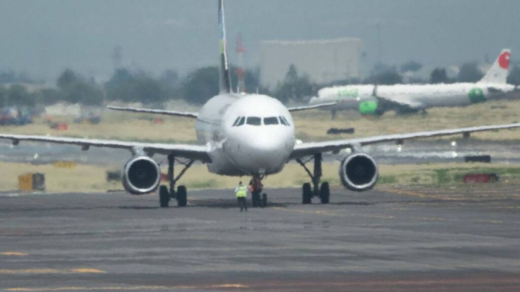 Se espera retiro de sanciones a aerolíneas mexicanas