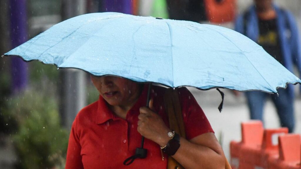 Activan alerta amarilla en CDMX por lluvias.
