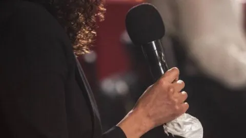 Morena y oposición chocan por propuesta sobre derechos de las audiencias