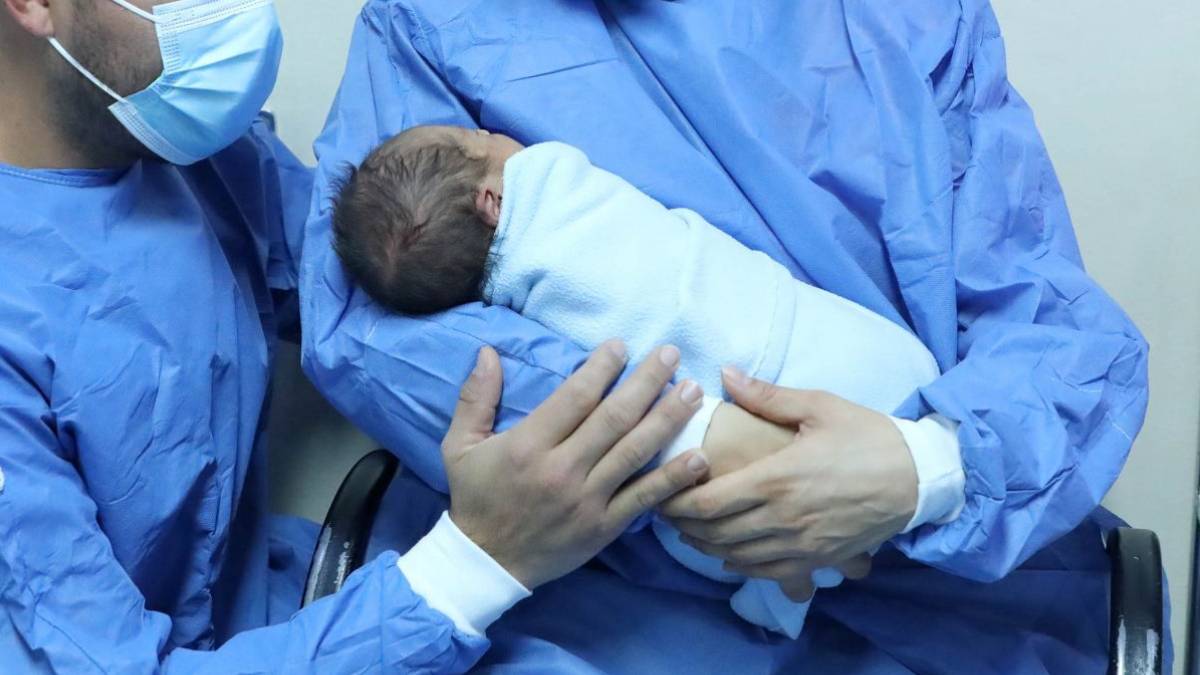 "Los niños están desapareciendo": Se desploma la fecundidad en México