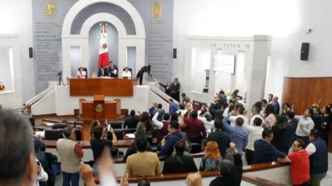 Congreso de SLP deroga “Ley Serrano” tras críticas por criminalizar el uso de la IA