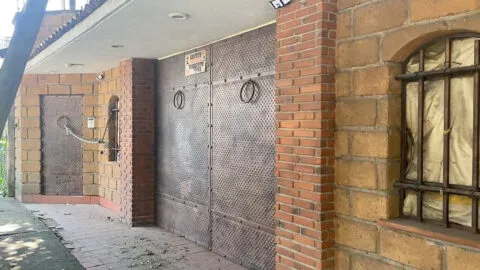 Suben despojos en CDMX; cachan en flagrancia a invasora en Benito Juárez