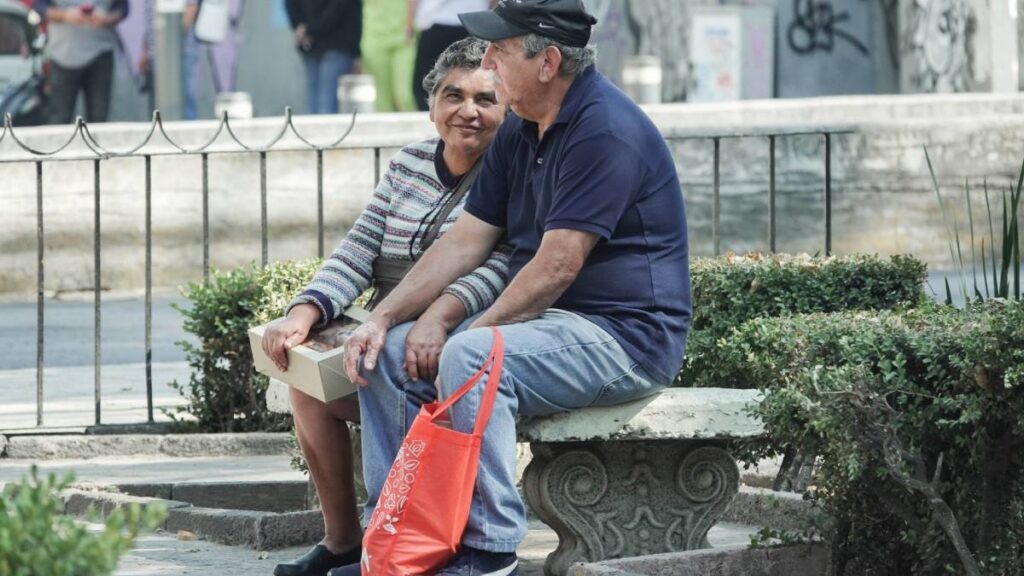El monto que devuelve el Infonavit depende de los años de cotización y del régimen de pensión del IMSS.