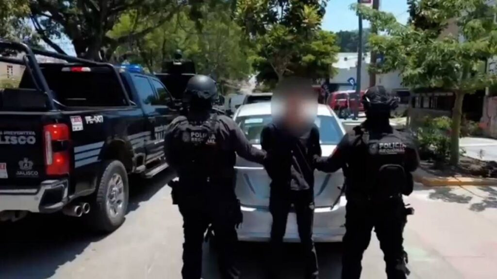 Autoridades señalan a Miguel "N" por presuntos robos con violencia.