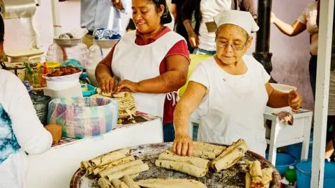OCDE revela bajo desempleo en México, pero alerta por informalidad