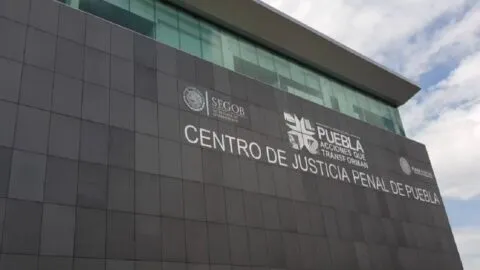 Envían a presunto “Francotirador de la Vía Atlixcáyotl” al penal de San Miguel