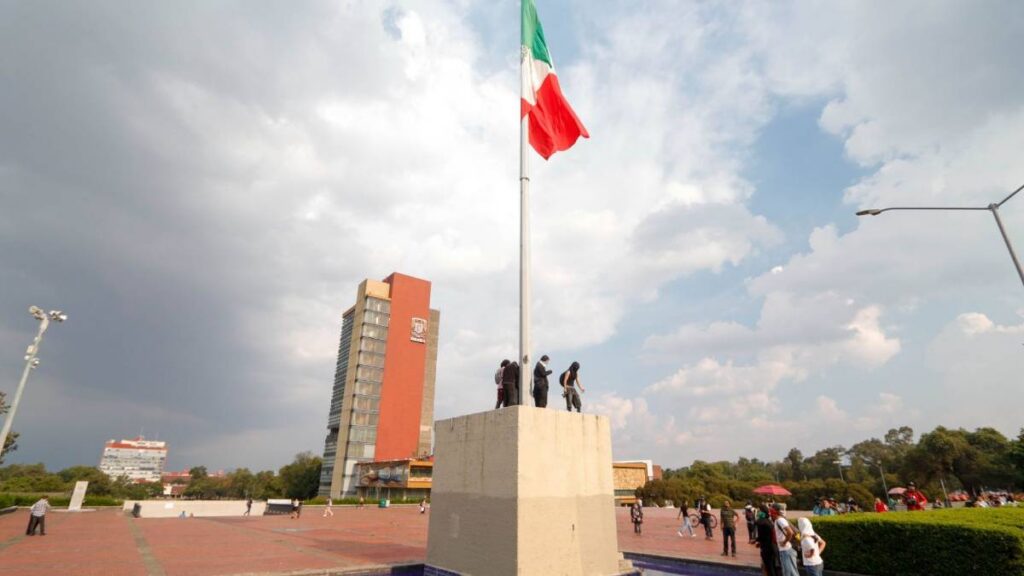 El instructivo oficial de la UNAM no contempla repetir de forma general el examen de admisión tras la polémica por los resultados.