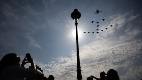 ¡Miles de soldados! Francia rinde homenaje a Ucrania en el desfile por el Día de la Bastilla