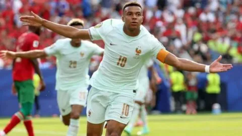 Francia vuelve a frenar a Marruecos y ya está en semifinales del Mundial