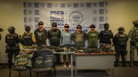 Histórico decomiso en Oaxaca: aseguran armas y una granada a célula criminal