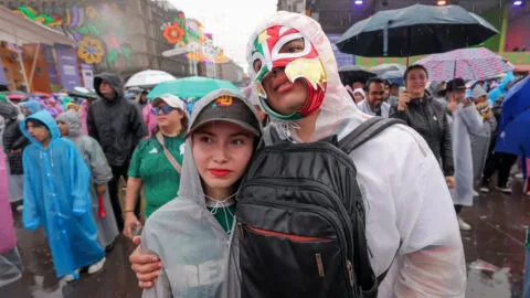 CDMX inicia la semana con lluvias fuertes; se prevén descargas eléctricas y posible caída de granizo
