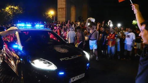 Muere adolescente de 13 años en Ciudad Rodrigo, España, durante festejos por el Mundial
