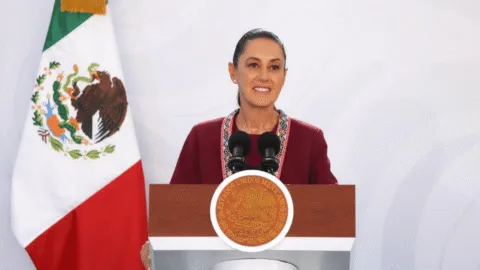 Sheinbaum felicita a EE. UU. por su independencia, pero recuerda que México es un país libre y soberano