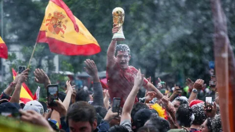 España festeja el título del Mundial en CDMX: 110 mil en el Zócalo y fiesta en el Ángel y Fuente de Cibeles