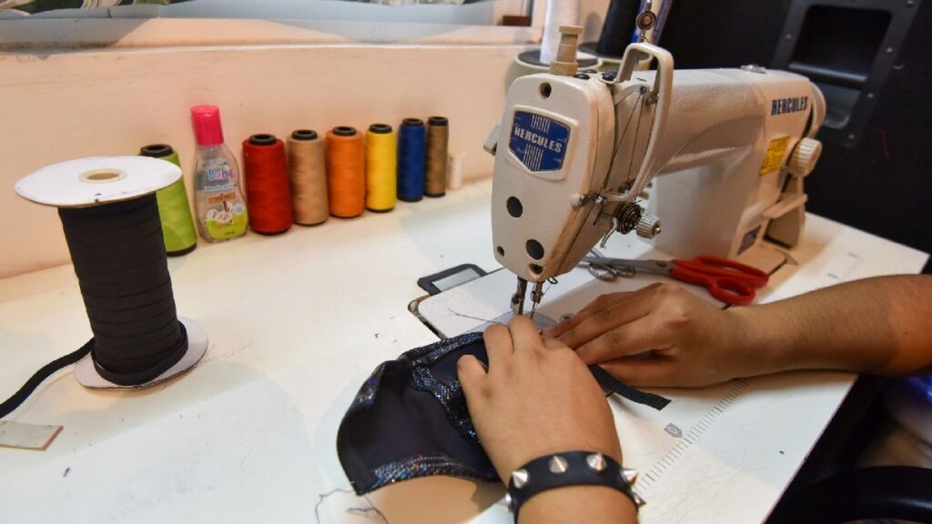 Industria manufacturera recorta personal y horas de trabajo en mayo, pero aumentan remuneraciones