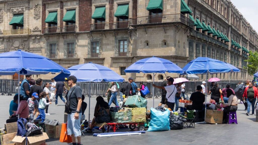 La informalidad laboral continúa como uno de los principales desafíos para México al afectar a 33 millones de trabajadores.