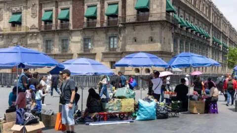 La informalidad laboral en México alcanzó a 33.1 millones de trabajadores