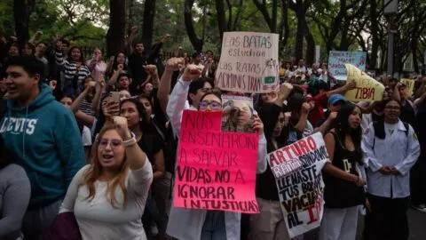 IPN convoca a mesas de diálogo para buscar solución al paro estudiantil