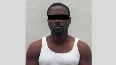 Detienen en Mazatlán a Janero Van “N”, estadounidense requerido por tráfico de drogas y vinculado a los “Chapitos”