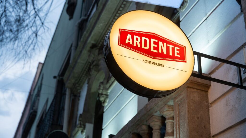 Letrero Ardente Roma