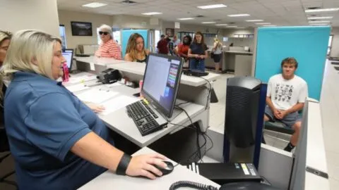 Licencia de conducir para indocumentados en Miami: ¿por qué no puedes tramitarla y qué debes saber?