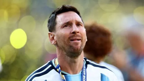 Messi rompe en llanto tras perder contra España, el argentino se despide de los Mundiales