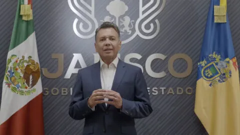 Operan de emergencia al gobernador de Jalisco por apendicitis; permanecerá en reposo