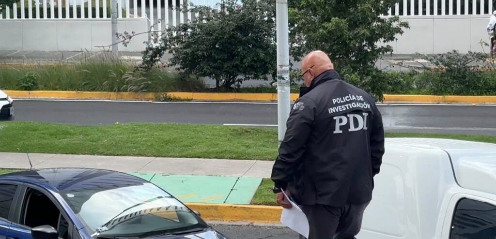 Presencia de PDI fuera de hotel en Santa Fe