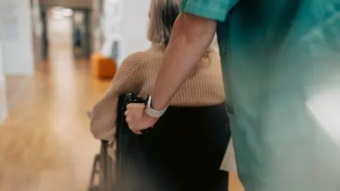 ¿Quién cuida al cuidador? El reto de salud que afecta a millones de mexicanos
