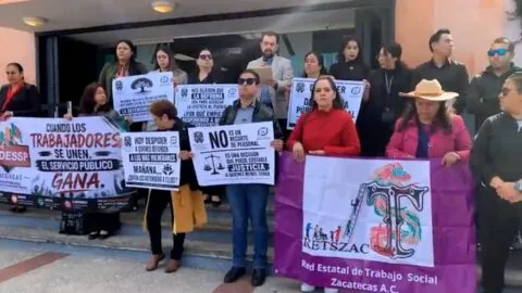 Protestan en Zacatecas por despido de 43 trabajadores de la Defensoría Pública