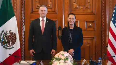 "Avanzamos en revisión de T-MEC": Sheinbaum se reúne con Jamieson Greer en Palacio Nacional