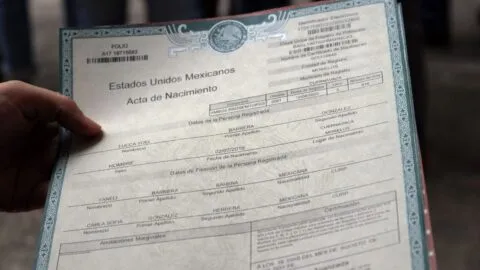 Errores en el acta de nacimiento ya pueden corregirse en línea