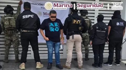 Detienen en Mérida a Justo Aurelio "N", presunto operador financiero de un grupo delictivo, con vehículos de lujo y bienes valuados en 145 mdp