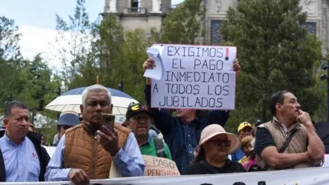 Jubilados y pensionados encabezan las movilizaciones en CDMX este 24 de julio
