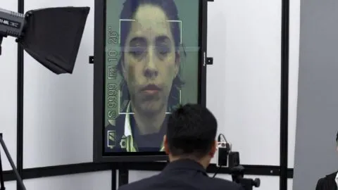 Adiós sólo a la huella: bancos podrán usar reconocimiento facial para identificarte