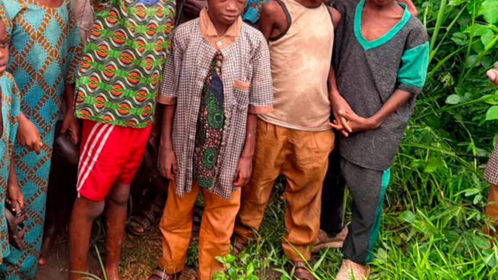 Niños rescatados en Nigeria