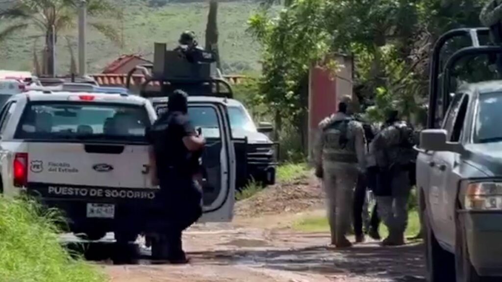 Rescatan a jóvenes de un call center clandestino.