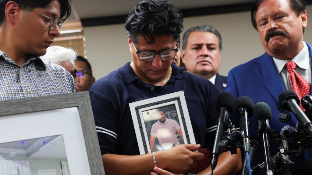 Familiares de mexicano muerto a manos del ICE.