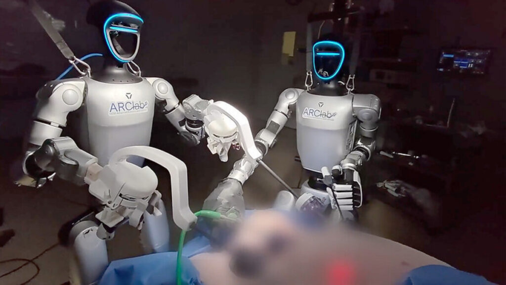 Cirujanos utilizan robots humanoides teleoperados para realizar cirugías en vivo