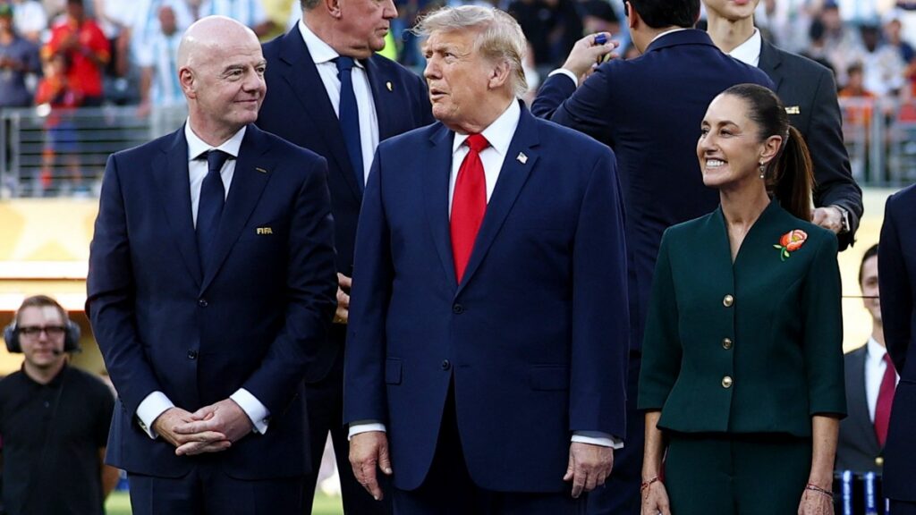 Claudia Sheinbaum en la premiación de la final del Mundial 2026